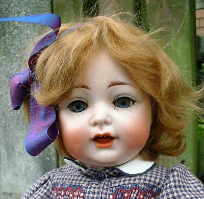 Porzellankopf-Puppe von Adolf Heller/Seyfarth